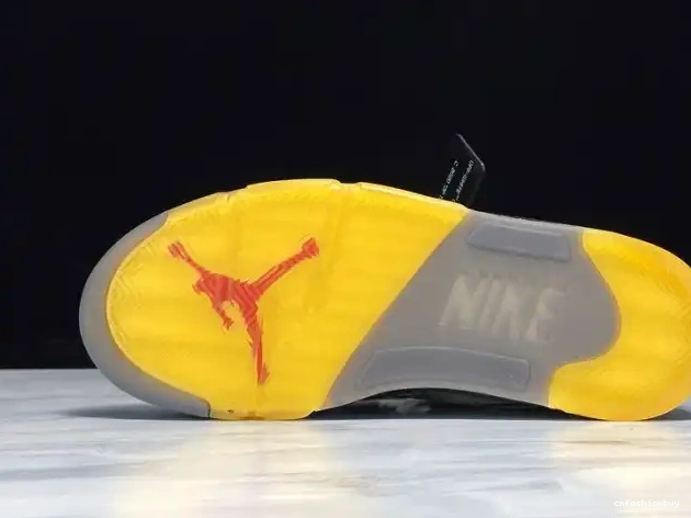 CT8480-001 x Air Off-White Jordan Black 5 0528